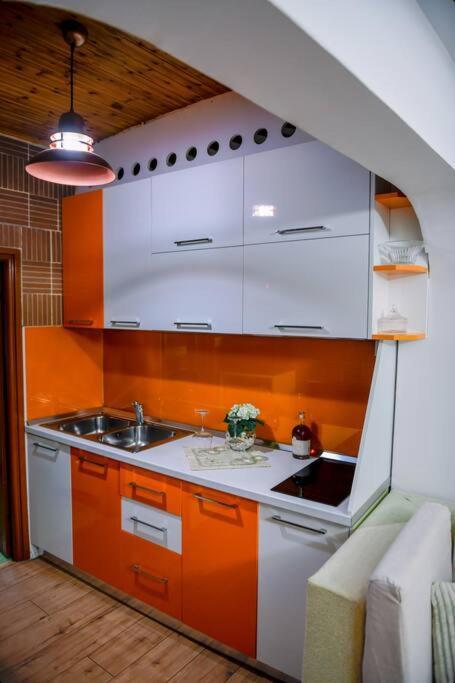 Magda Studio In Berat Center Luaran gambar